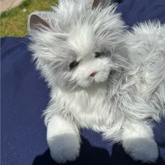 Joy for All companion toy cat - Picture 4 of 9